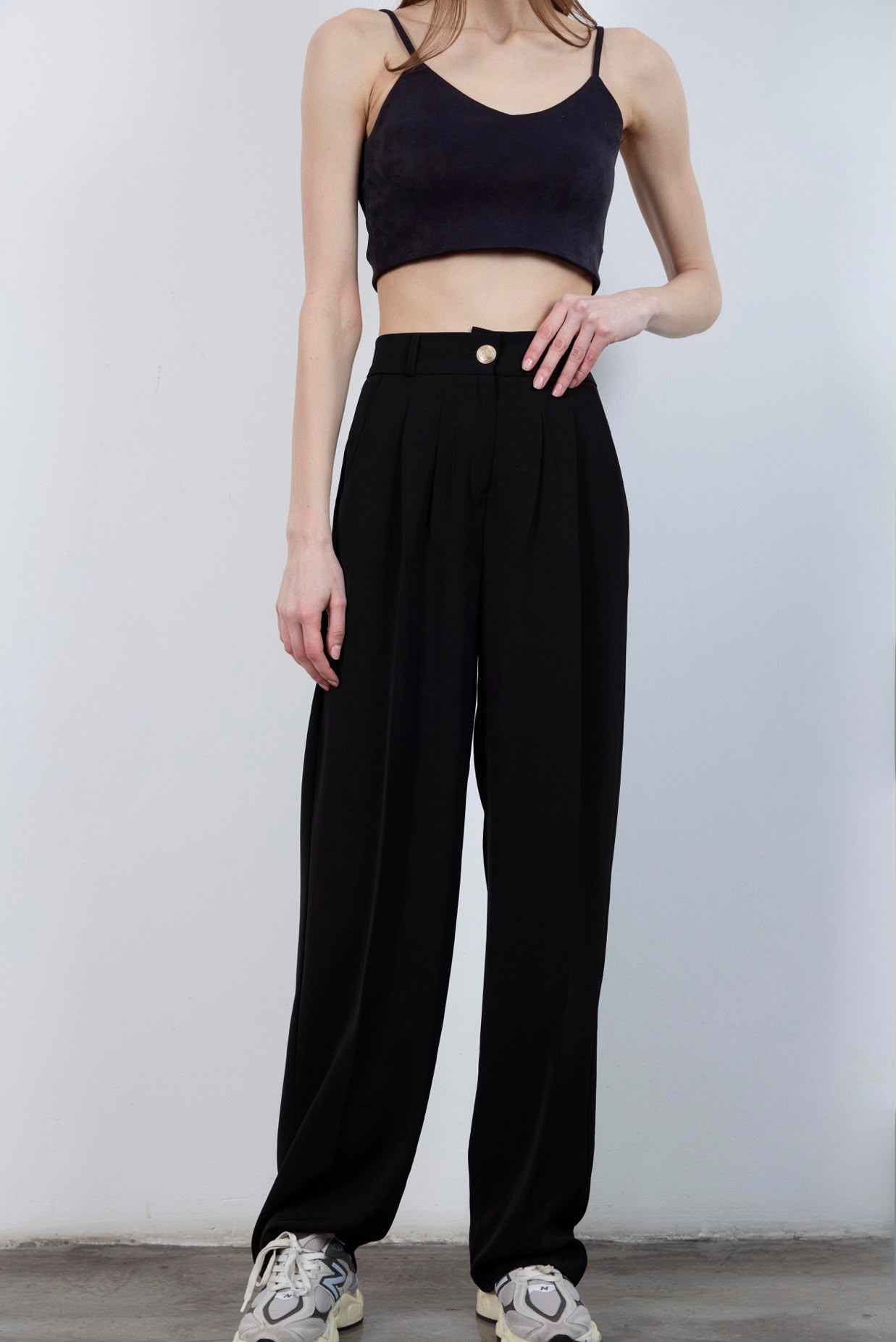 CHINOS